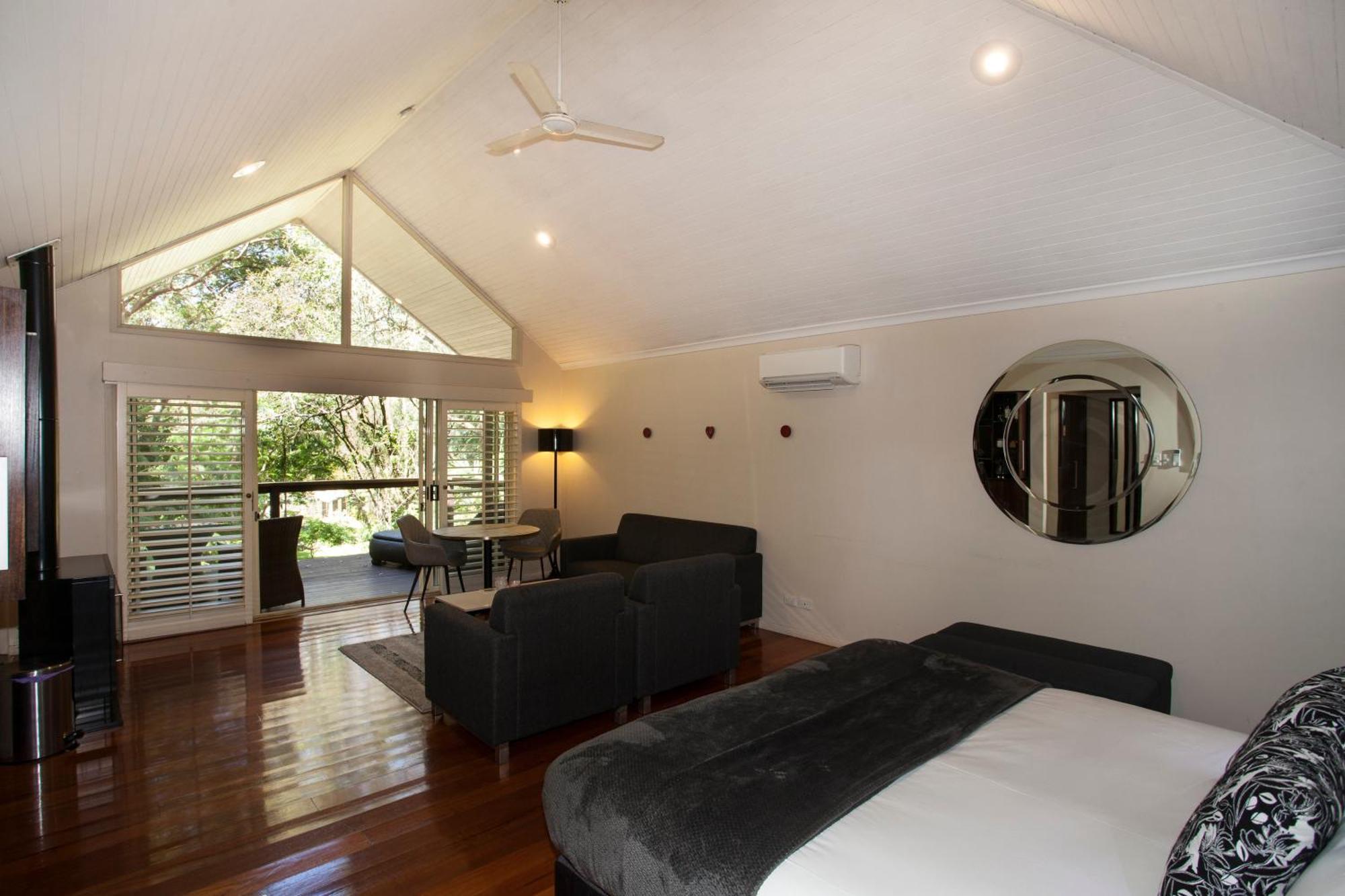 Songbirds Rainforest Retreat Tamborine Mountain Exterior photo